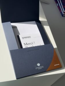 Chemise à rabat personnalisée pour entreprise – Monaco