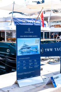 Panneau personnalisé pour stand yachting au Monaco Yacht Show