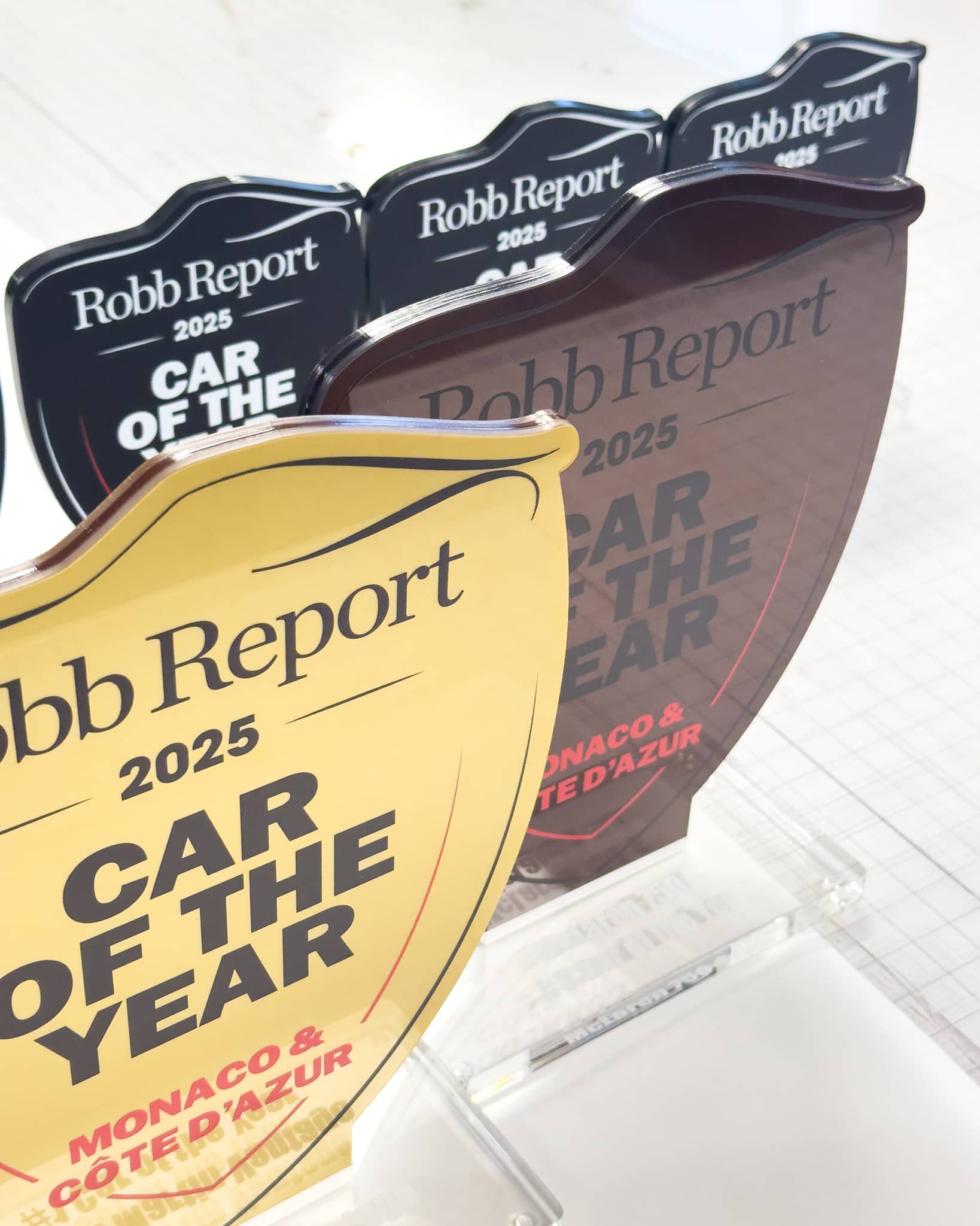 Trophée personnalisé en acrylique gravé – Monaco